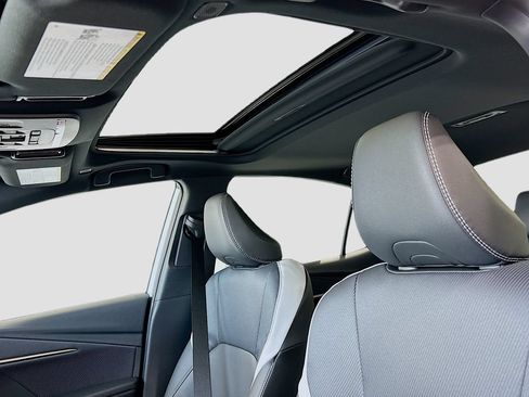 New 2026 Toyota Camry SE FWD image 27