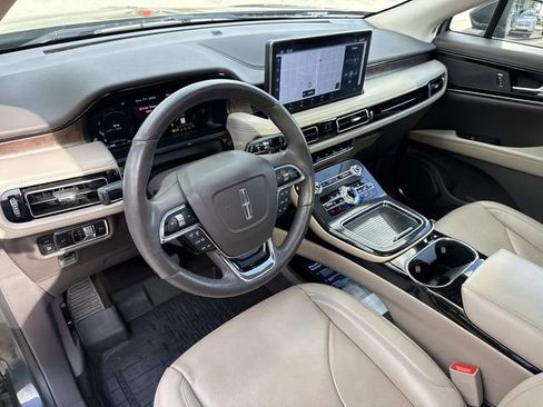 Certified 2023 Lincoln Nautilus Reserve image 20