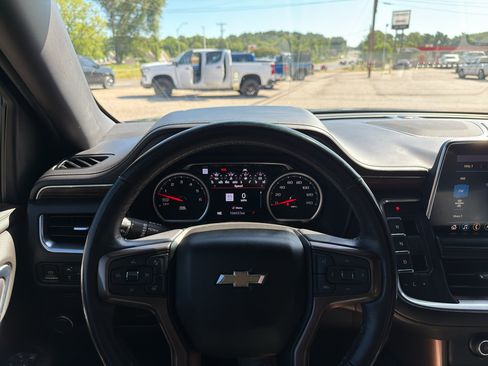 Used 2021 Chevrolet Tahoe High Country RWD image 28