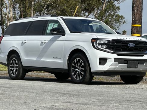 Used 2025 Ford Expedition Max Platinum AWD/4WD image 8