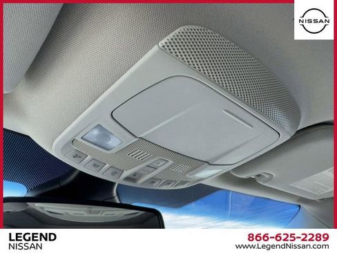Used 2019 Ford Edge Titanium w/ Equipment Group 301A AWD/4WD image 28