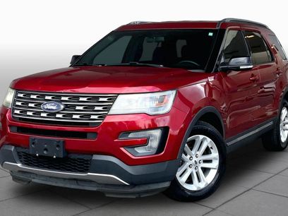Used 2017 Ford Explorer XLT