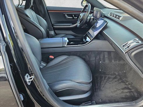 Certified 2023 Mercedes-Benz S 500 4MATIC image 22
