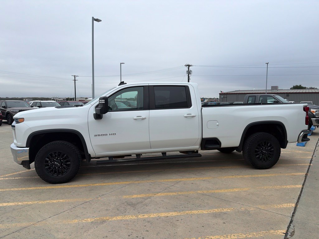 Used 2021 Chevrolet Silverado 3500 LT w/ Convenience Package AWD/4WD image 4