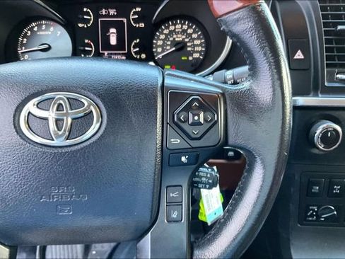 Used 2019 Toyota Sequoia Platinum AWD/4WD image 19