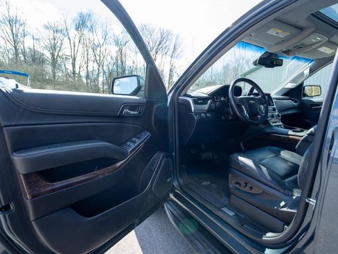 Used 2020 Chevrolet Tahoe LT image 11