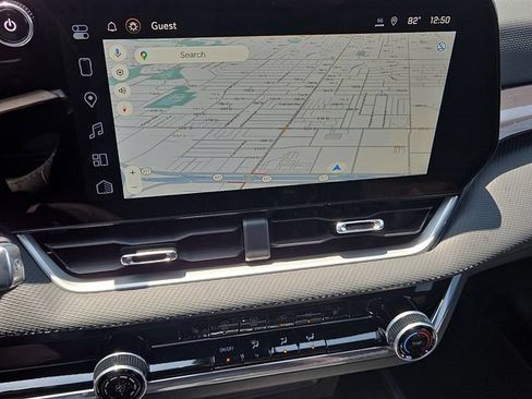 New 2026 Chevrolet Equinox LT w/ Safety and Technology Package FWD image 11