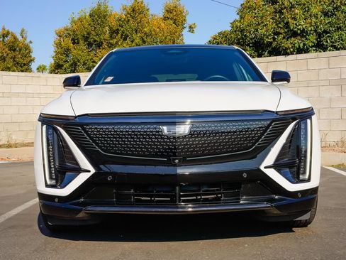Certified 2024 Cadillac Lyriq Sport RWD image 4