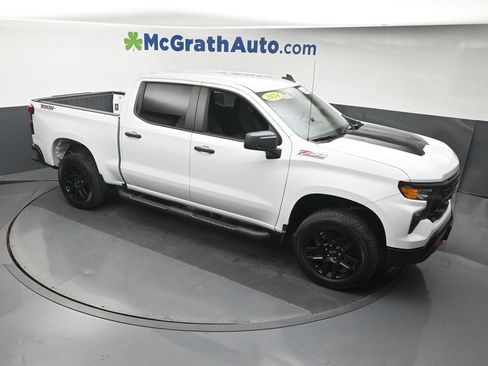 Used 2024 Chevrolet Silverado 1500 Custom Trail Boss AWD/4WD image 3