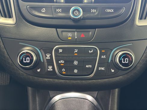 Used 2024 Chevrolet Malibu LT w/ Sport Edition FWD image 19