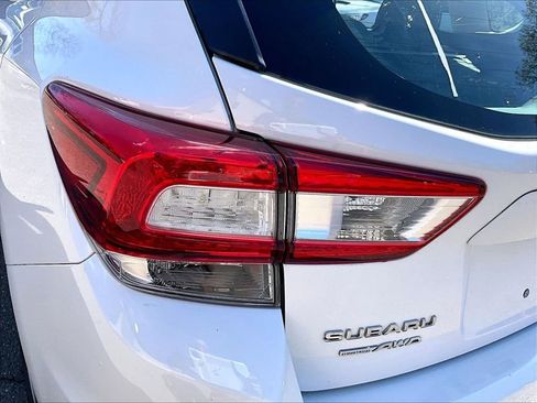 Used 2018 Subaru Impreza 2.0i Premium w/ Eyesight & BSD & Rcta AWD/4WD image 27