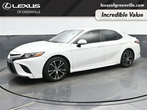 Used 2019 Toyota Camry SE image 4