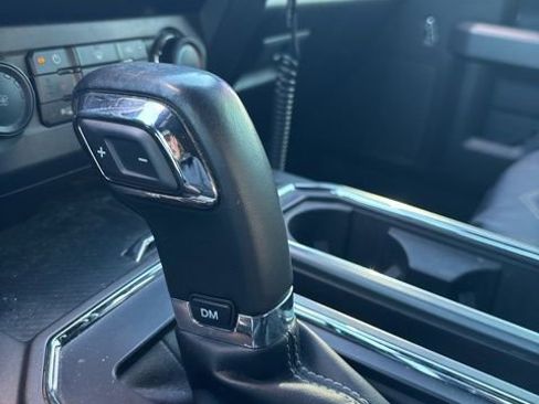 Used 2019 Ford F150 XLT w/ Equipment Group 302A Luxury AWD/4WD image 20