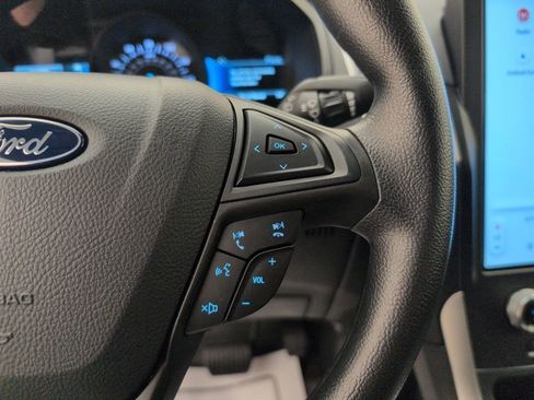 Used 2024 Ford Edge SE image 40