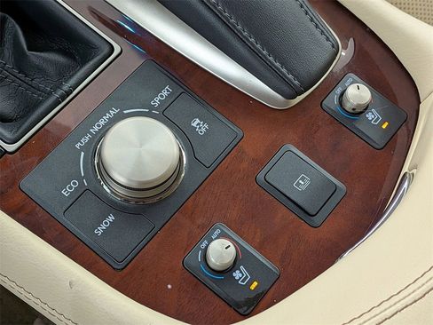 Used 2014 Lexus LS 460 AWD image 26