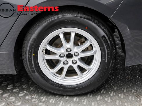 Used 2021 Toyota Prius Prime LE image 8