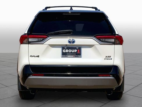 Used 2020 Toyota RAV4 XSE AWD/4WD image 5