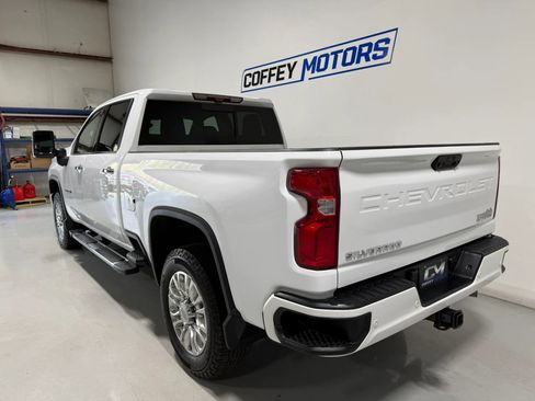 Used 2020 Chevrolet Silverado 2500 High Country image 4