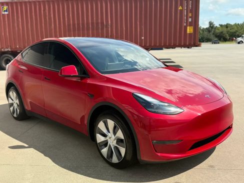 Used 2023 Tesla Model Y Long Range AWD/4WD image 4