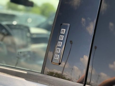Used 2024 Ford F150 XLT AWD/4WD image 47