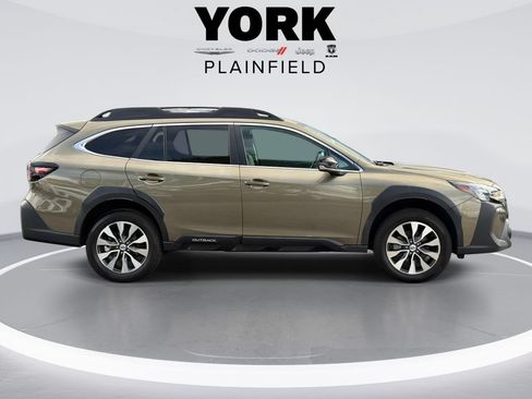 Used 2024 Subaru Outback Limited AWD/4WD image 4