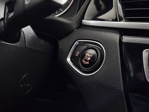 Used 2018 BMW X1 sDrive28i FWD image 19
