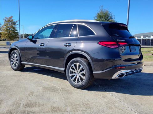 New 2026 Mercedes-Benz GLC 300 image 3