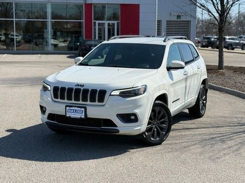Used 2019 Jeep Cherokee High Altitude image 2