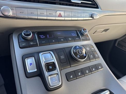 Used 2022 Hyundai Palisade Limited image 21