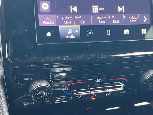 New 2026 Jeep Grand Cherokee L Laredo w/ Trailer Tow Package AWD/4WD image 17