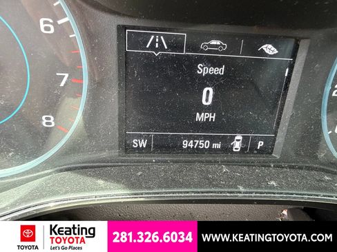 Used 2017 Chevrolet Cruze LT w/ Convenience Package FWD image 19