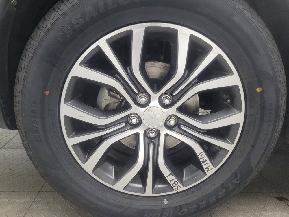 Used 2019 Mitsubishi Outlander Sport LE FWD image 31