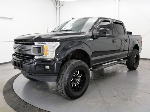 Used 2018 Ford F150 XLT w/ Equipment Group 302A Luxury AWD/4WD image 3