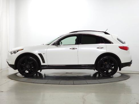 Used 2017 INFINITI QX70 AWD w/ Premium Package image 3