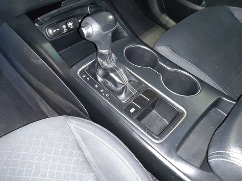 Used 2017 Kia Sorento L image 26