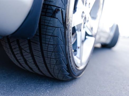 Used 2007 Chevrolet Corvette Convertible w/ Preferred Equipment Group image 11