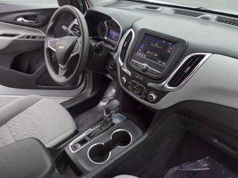 Used 2022 Toyota Highlander XLE image 14