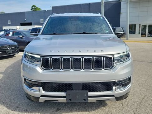 Used 2024 Jeep Wagoneer L Series II w/ Flexible Seating Group AWD/4WD image 6