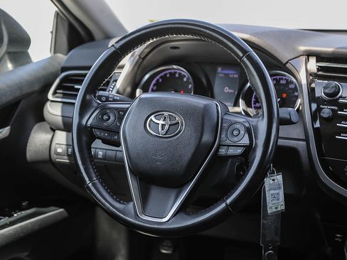 Used 2019 Toyota Camry SE FWD image 15