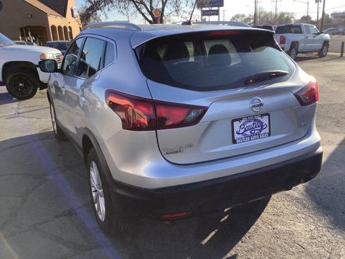 Used 2017 Nissan Rogue Sport SV image 13