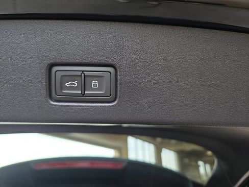 Used 2024 Audi Q4 e-tron Premium Plus AWD/4WD image 15