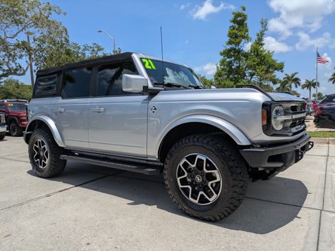 Used 2021 Ford Bronco Outer Banks AWD/4WD image 2