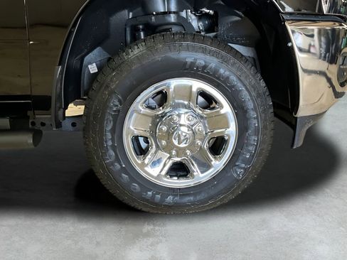 New 2026 RAM 2500 Tradesman AWD/4WD image 16