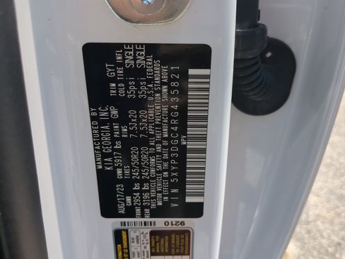 Used 2024 Kia Telluride EX AWD/4WD image 29