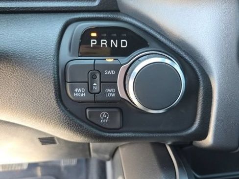 New 2026 RAM 1500 Express AWD/4WD image 18