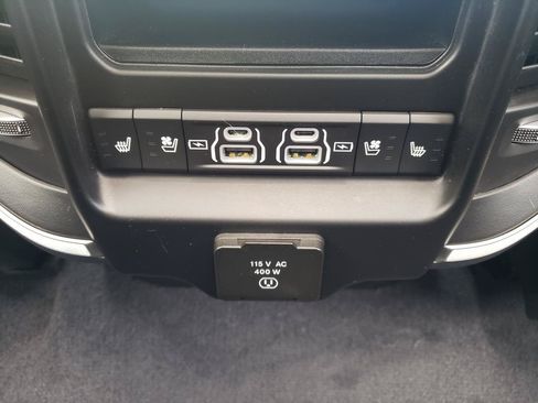 Used 2025 RAM 1500 Tungsten w/ Off Road Group AWD/4WD image 14