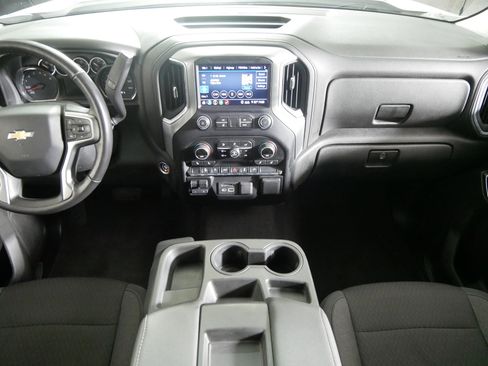 Used 2020 Chevrolet Silverado 1500 LT w/ All-Star Edition image 10