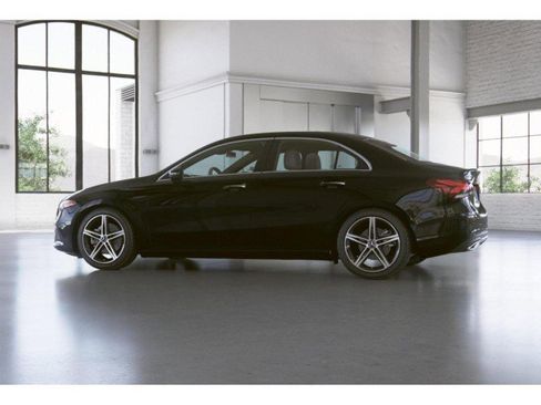 Certified 2022 Mercedes-Benz A 220 4MATIC image 44