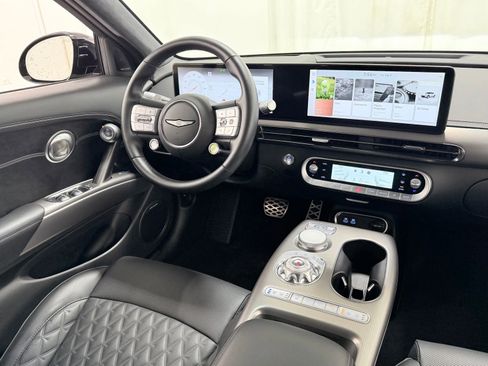 Used 2025 Genesis GV60 Performance AWD/4WD image 10