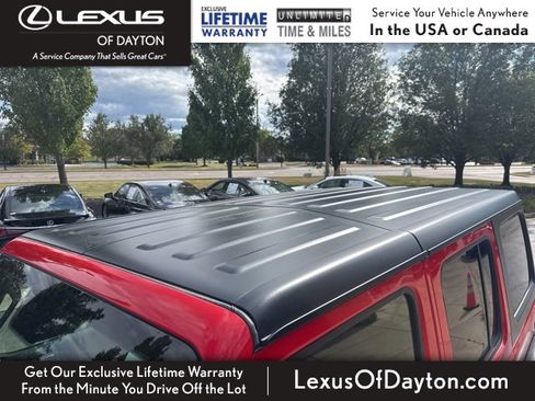 Used 2024 Jeep Wrangler Rubicon image 10